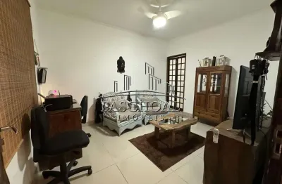 Casa 3 quartos, com solario , 2 banheiro, 2 vagas guilhermina.