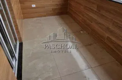 Espaçosa Casa sobreposta no Balneário Japuara, Praia Grande - 2 quartos