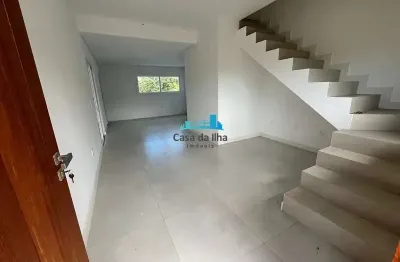 Casa com 3 quartos à venda no Rio Tavares, Florianópolis  por R$ 1.100.000