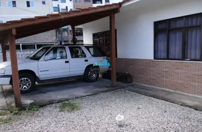 Casa com 4 quartos à venda no córrego grande, florianópolis  por r$ 1.500.000