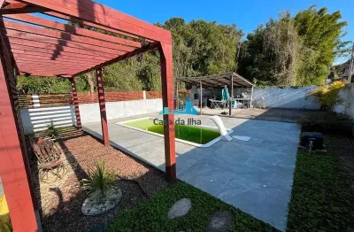 Casa com 2 quartos à venda no sambaqui, florianópolis  por r$ 690.000