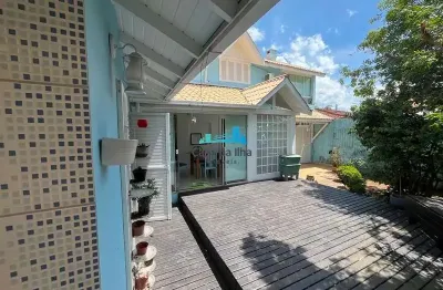 Casa com 4 quartos à venda no itacorubi, florianópolis  por r$ 1.700.000