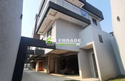 Excelente sobrado em colombo! 03 qts,suíte,sacada,churrasqueira