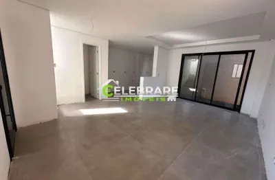 Sobrado novo sta cândida! 03 qtos,suíte,churrasq.,jd privativo
