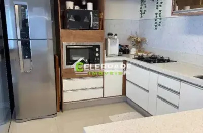 Triplex em pinhais! 03 suítes,sacada,closet,lareira,churrasq