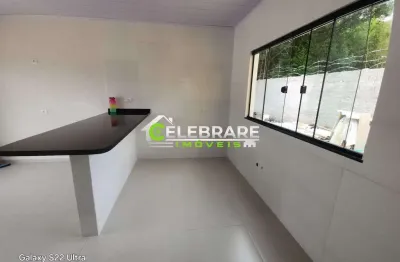 Casa em pinhais!! 02 qtos,próx.panificadora vargem grande