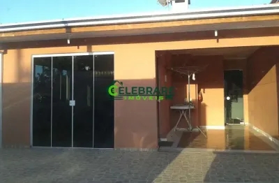 Casa frente para rua em alm. tamandaré!! 03 qtos,suíte,churrasq