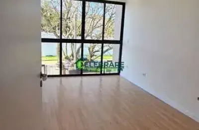 Sobrado em quatro barras!! 03 qtos,suíte,teto rebaixado,garagem