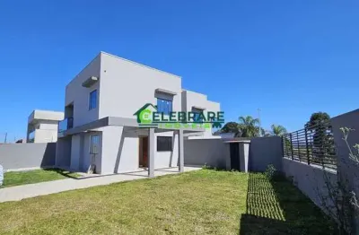 Sobrado novo em colombo!!! 03 qtos,suíte,sacada e amplo terreno