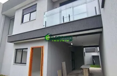 Sobrado frente para a rua em pinhais!!! 03 qtos,suíte,churrasq.