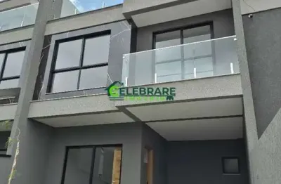 Sobrado novo  no tingui!! 03 qtos, suíte,sacada,ático,terraço