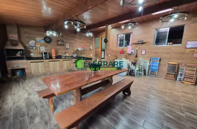 Oportunidade casa em colombo,03 qtos,área gourmet com churrasq.