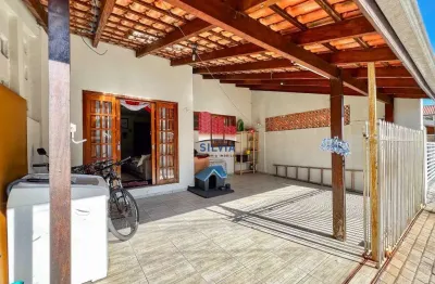 Casa com 3 quartos, em condomínio fechado no bairro novo mundo - residencial santo andré