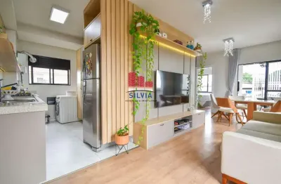Apartamento com elevador, sacada com churrasqueira - bairro novo mundo
