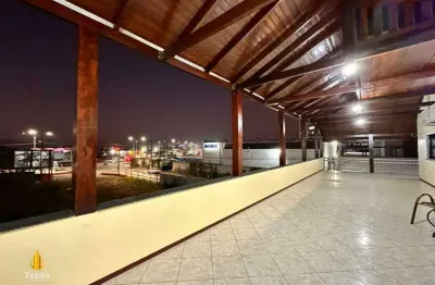 Casa com sala comercial a venda no bairro cordeiros em itajaí santa catarina.