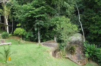 Terreno à venda com casa no bairro estaleiro, balneário camboriú.