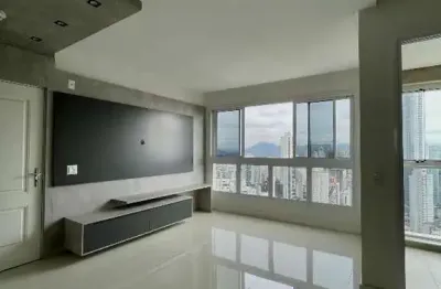 Apartamento a venda no edifício hamptons village, localizado no centro de balneário camboriú.