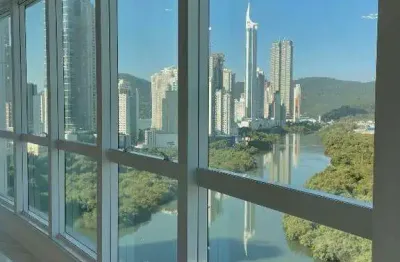 Apartamento a venda no marina beach towers em balneário camboriú