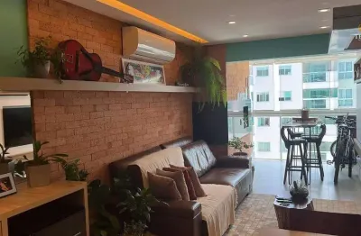 Apartamento à venda no aloha home resort localizado na praia brava em itajaí.