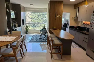 Apartamento mobiliado a venda no residencial vila do verde no bairro fazenda em itajaí.