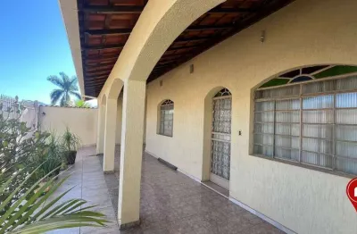 Casa com 3 dormitórios à venda, 200 m² por r$ 1.100.000,00 - lourdes - brumadinho/mg