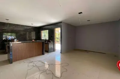 Casa com 3 dormitórios à venda, 188 m² por r$ 760.000,00 - serra azul - sarzedo/mg