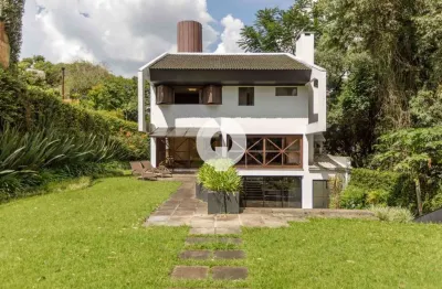 Casa à venda no jardim social, com 4 quartos, integração com natureza e área ampla
