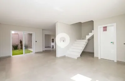 Casa com 3 quartos à venda na Rua Jurandir A. Loro, 277, Bacacheri, Curitiba