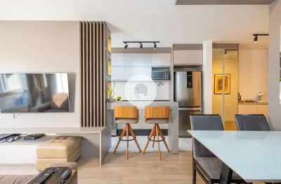Apartamento mobiliado à venda na divisa do água verde/portão