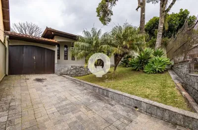 Casa térrea reformada à venda com 219m² com edícula e piscina - barreirinha