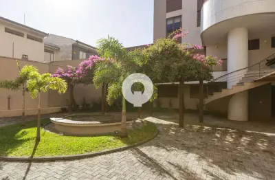 Privacidade, tranquilidade e segurança em bairro charmoso