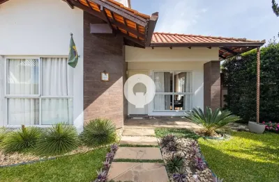 Casa térrea reformada no santo inácio com 4 quartos e espaço grande de lazer