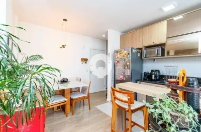 Apartamento  à venda com 2 quartos na divisa do água verde/portão