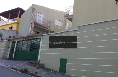 Sobrado de condominio com 89 metros, sendo 02 dormitórios e 02 vagas de garagem cobertas !!!