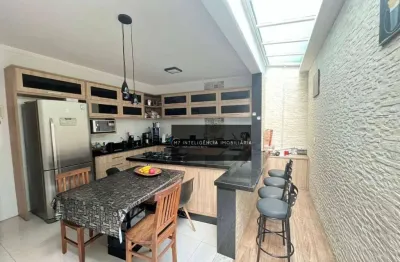 Maravilhoso sobrado com 03 suites + 04 vagas com móveis planejados em todos os ambientes na vila gomes cardim !!!
