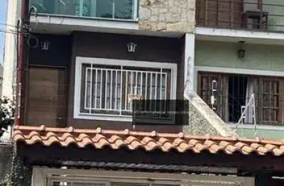 Excelente sobrado jd nossa senhora do carmo com 03 dorms sendo 01 suite com 04 vagas de garagem e área gourmet