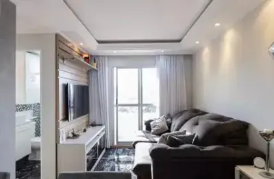 Lindo apartamento reformado, movéis planejados, sala 2 ambientes com sacada, andar do 5 ao 7 , 2 dormitórios espaçosos.