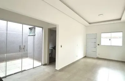 Espetacular casa tipo para venda em jardim ângelo jurca com 2 quartos, sendo 1 suíte, 73m²