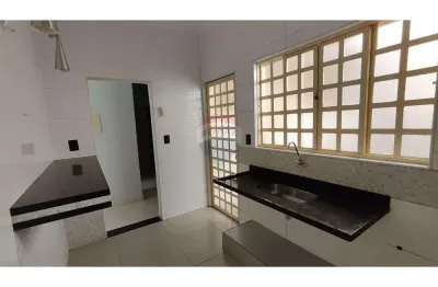 Alugo apartamento - 3 quartos, 64m² no bairro campos elíseos próximo hospital sinhá junqueira