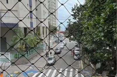 Apartamento a venda, com 3 suítes, totalmente reformado e mobiliado, na praia pitangueiras no guarujá