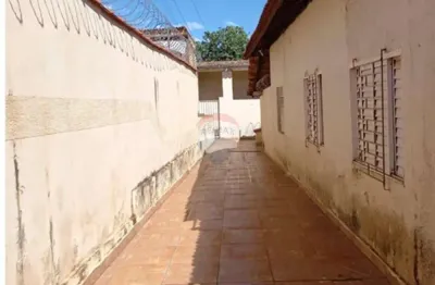 Terreno à venda na Campos Salles, 740, Centro, Jardinópolis