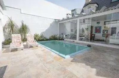 Casa com 3 quartos para alugar na rua gustavo schmidt, 592, três figueiras, porto alegre por r$ 15.000