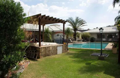 Casa térrea para alugar, com 7 dormitórios no condomínio flamboyant em atibaia