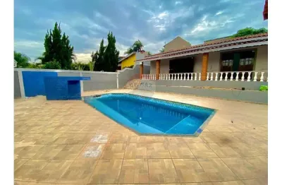 Casa em condomínio fechado com 3 quartos para alugar no Jardim Shangri-Lá, Atibaia 