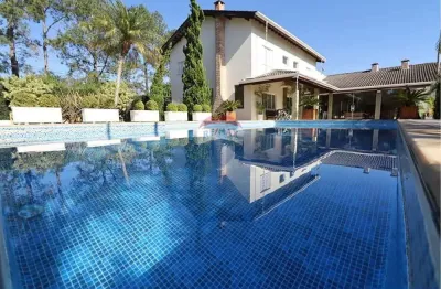 Casa para alugar de alto padrão no condomínio marinas - 6 suítes - bom jesus do perdões