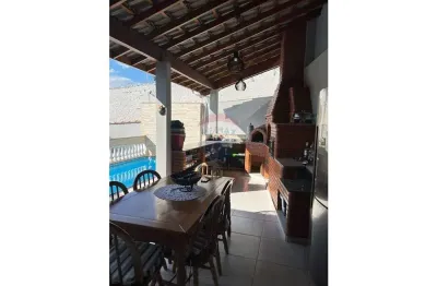 Casa térrea  com área gourmet e piscina no retiro das fontes, atibaia
