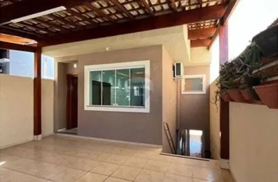 Casa pronta para morar! jardim alvinópolis ! com energia solar !!