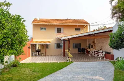 Casa para locação com 5 dormitórios sendo 2 suítes - Jardim do Lago - Atibaia SP