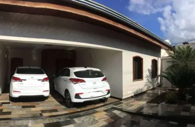 Casa com 3 quartos à venda no Jardim São Pedro, Americana 
