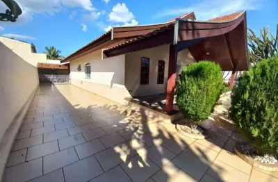 Casa com 3 quartos à venda no Parque Novo Mundo, Americana 